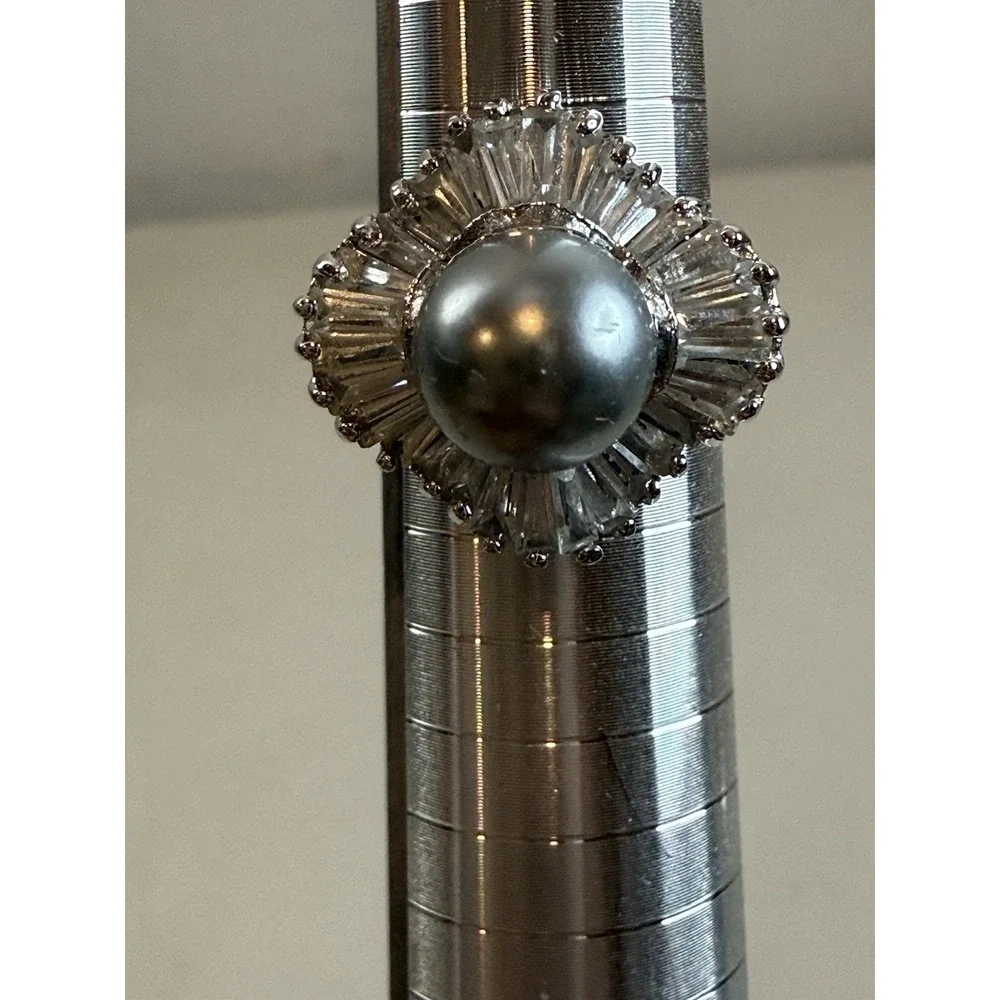 Vintage Grey Pearl Ballerina Cocktail Ring Baguette Crystal Statement Fashion